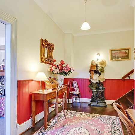 Redcliffe House Colonial Bed & Breakfast Свонсі Екстер'єр фото