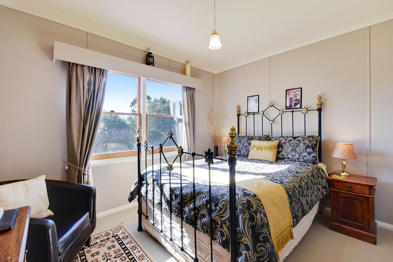 Redcliffe House Colonial Bed & Breakfast Свонсі Екстер'єр фото