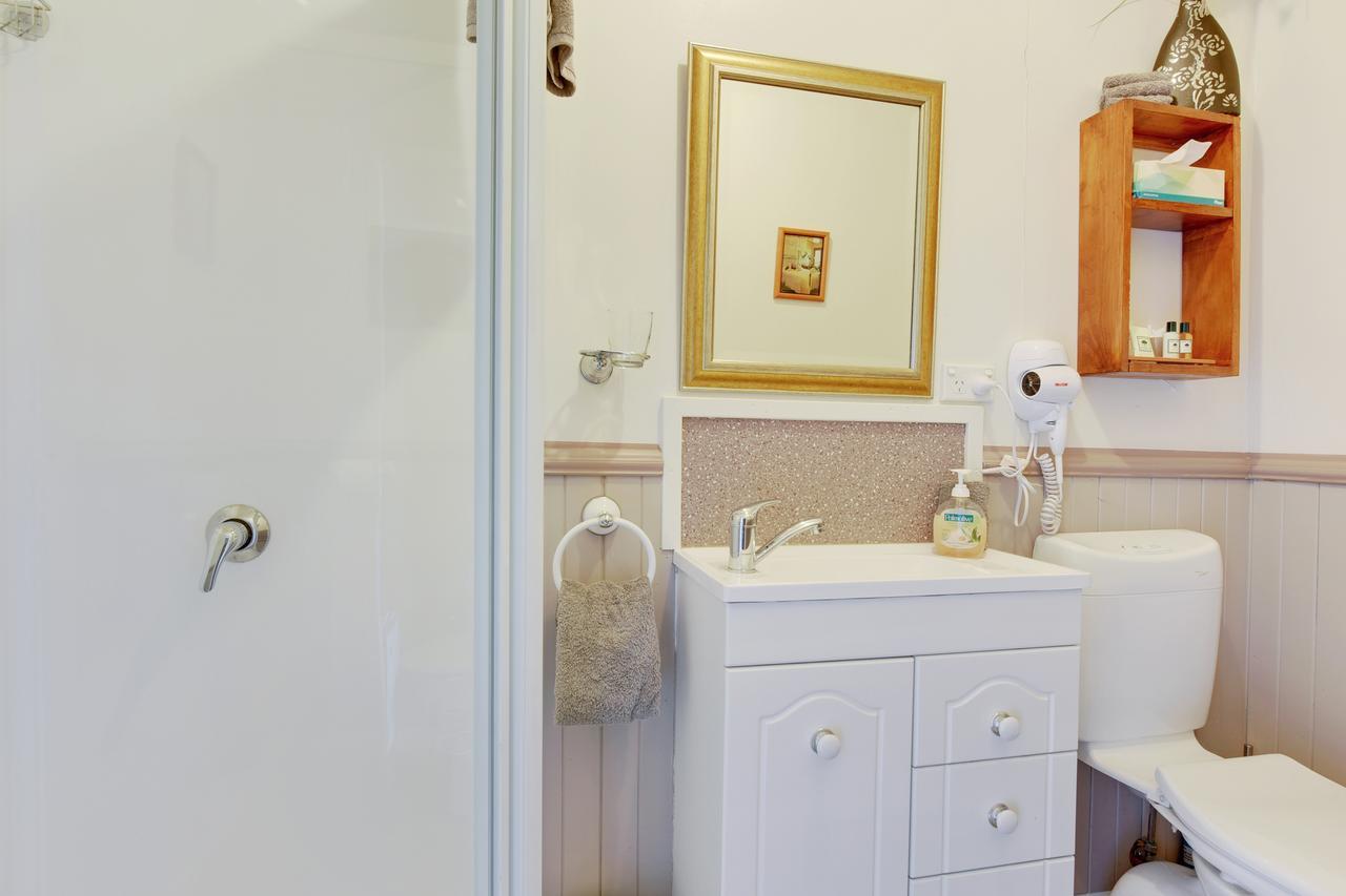 Redcliffe House Colonial Bed & Breakfast Свонсі Екстер'єр фото