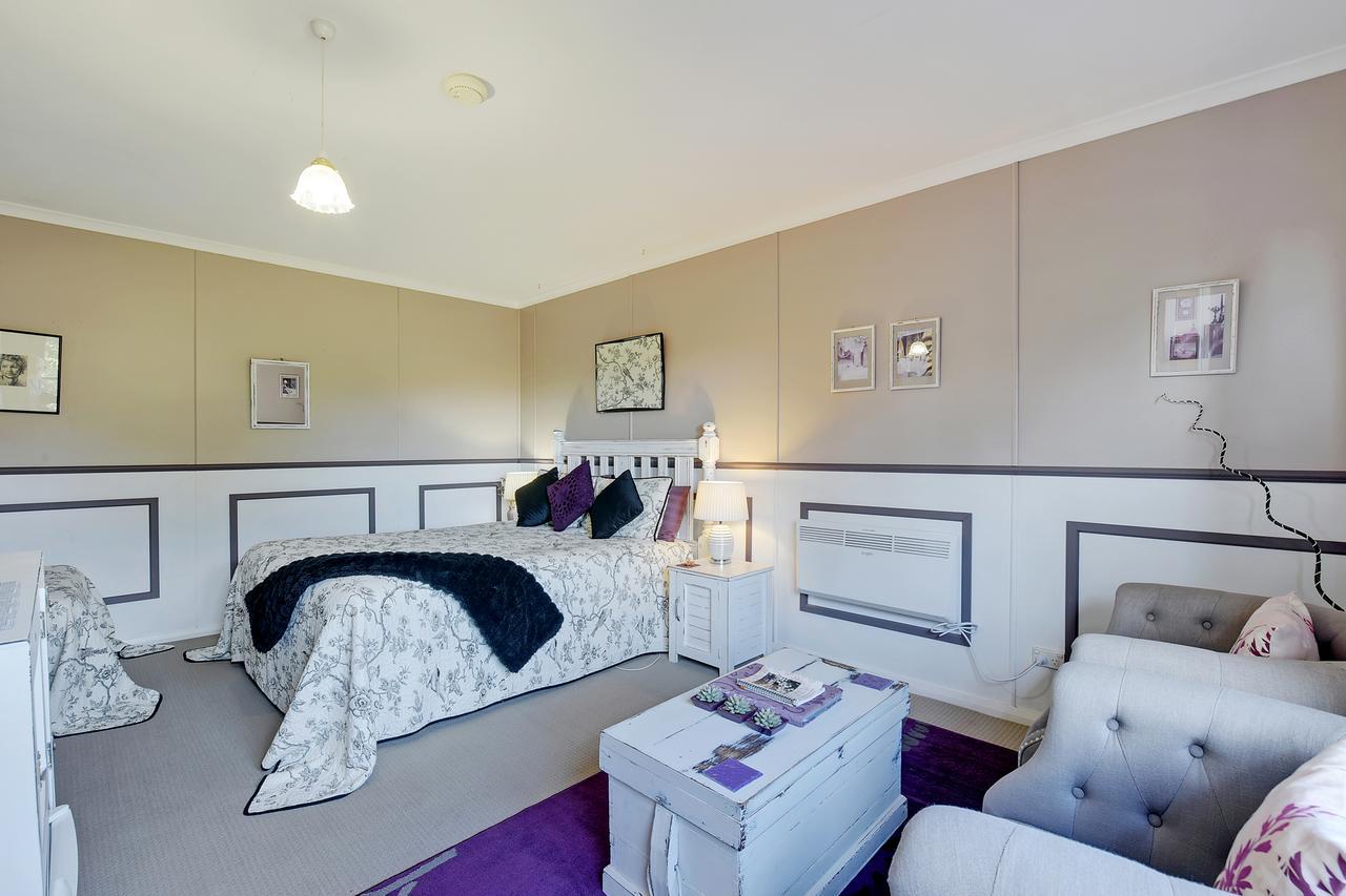 Redcliffe House Colonial Bed & Breakfast Свонсі Екстер'єр фото