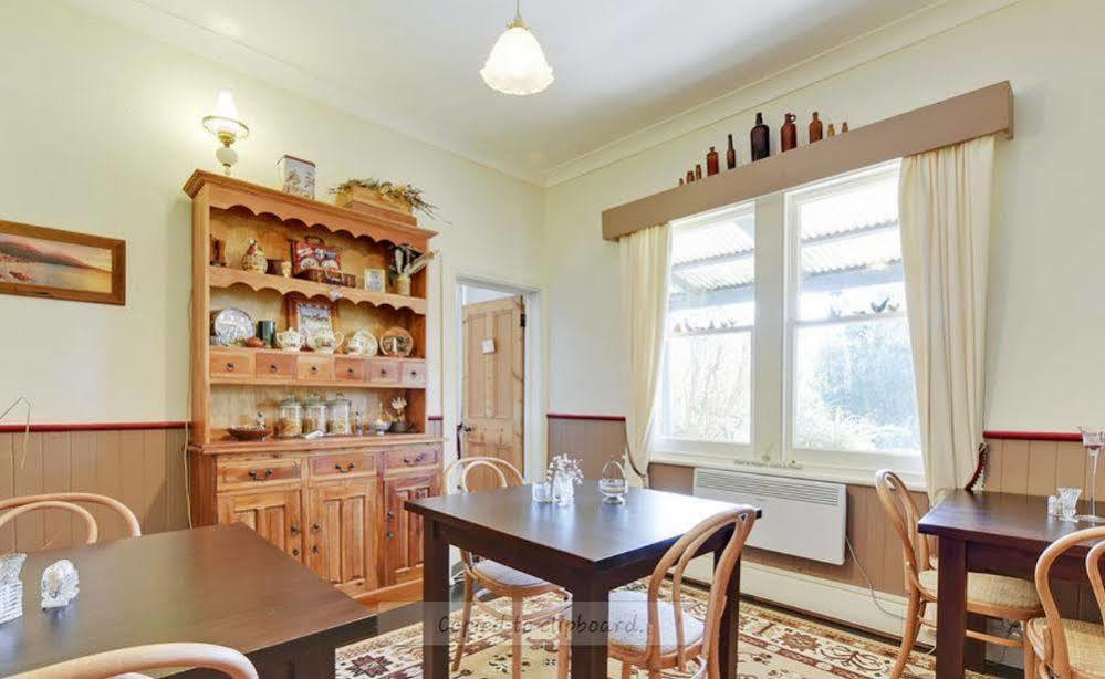 Redcliffe House Colonial Bed & Breakfast Свонсі Екстер'єр фото
